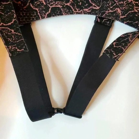 Lululemon Fine Form Bra Lacescape Spanish Rose and Black Size 34C - Picture 6 of 9